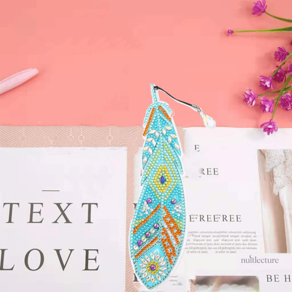 Plumes stylées sur marque-pages, idéal pour personnaliser