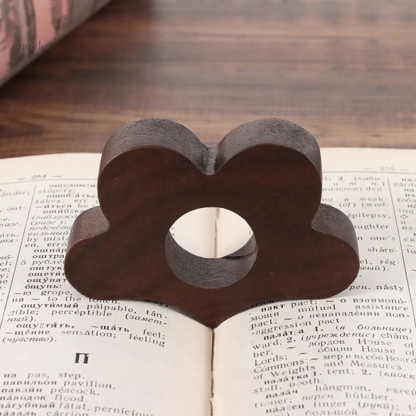 bague-de-lecture-en-bois-fleur-1 Bague lecture en bois avec motif fleur