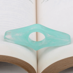 Accessoire de lecture en matériau plastique