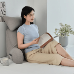 Coussin confortable pour lecture en micropeluche