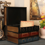 Boîte de rangement en forme de livres décoratifs