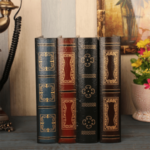 Accessoire de bureau élégant en faux livres vintage