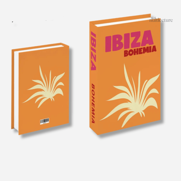 Faux livres décoratifs pour un intérieur tropical chic