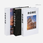 Éléments de déco chic : faux livres sur les villes du monde