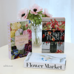 Faux livres décoratifs fleurs tendance pour intérieur