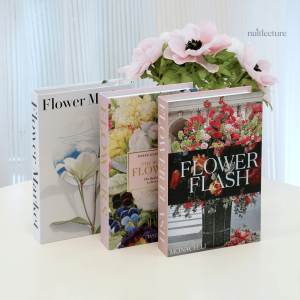 Articles de déco : faux livres avec motif floral