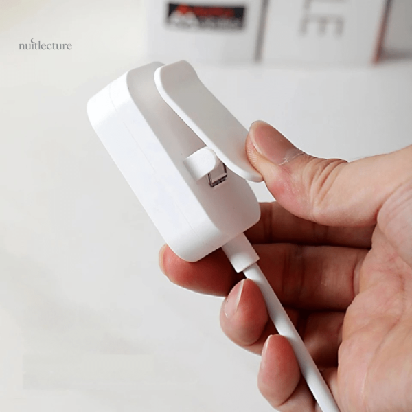 Lampe de lecture à LED idéale pour les voyages