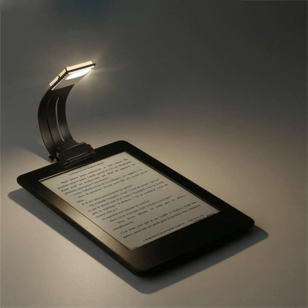 lampe-de-lecture-rechargeable-usb-pour-liseuses-et-livres-1 Lampe de lecture rechargeable USB pour liseuses