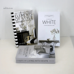 Élégants faux livres décoratifs pour un intérieur classe