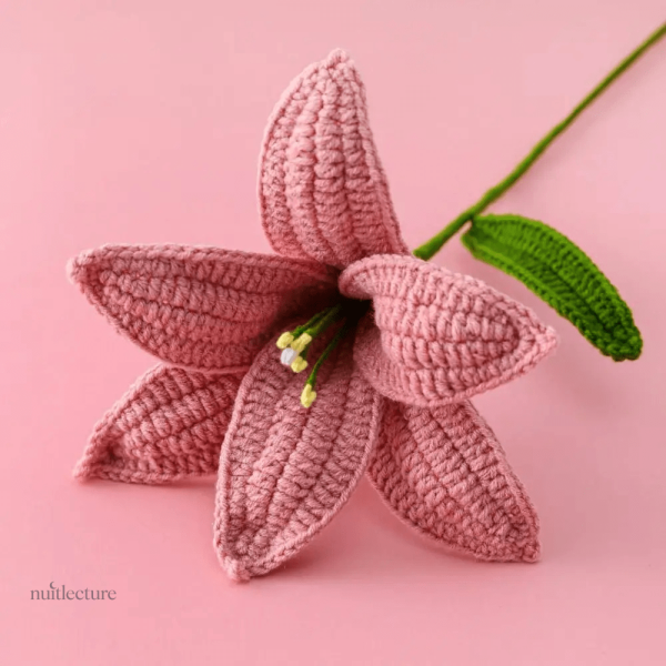 Tulipe en crochet pour marquer vos pages de livres