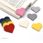 Marque-page coin en cuir, design coeur