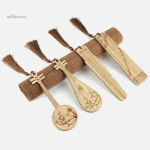 Marque-page en bois inspiré des instruments de musique chinois