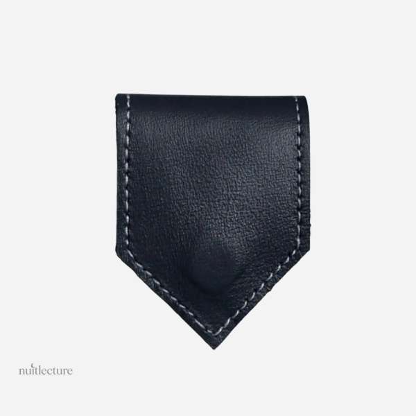 Marque-page en cuir fin avec finition vintage