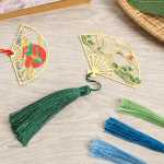 Accessoire de lecture : marque-page en métal élégant