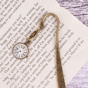 Marque-page horloge en métal, accessoire de lecture