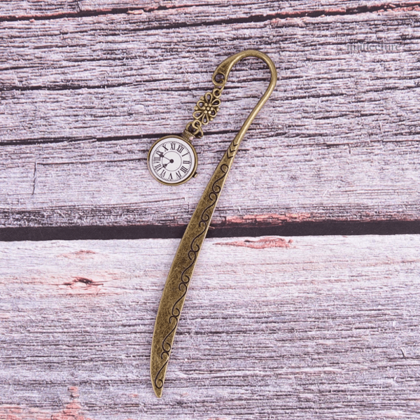 Marque-page horloge en métal, cadeau pratique