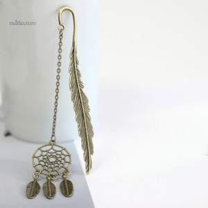Marque-page en métal avec pendentif plume attrape rêves