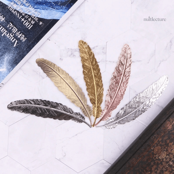 marque-page-en-metal-plume-1 Marque-page en métal avec design plume élégant