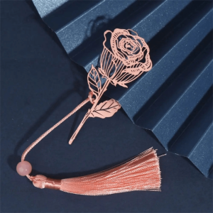 Marque-page en métal de couleur rose, élégant et pratique