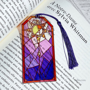 Marque-page design en acrylique, parfait pour tous les lecteurs