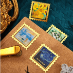 Accessoire de lecture original avec motif timbre