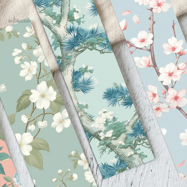Papier de marque-page orné de motifs floraux délicats