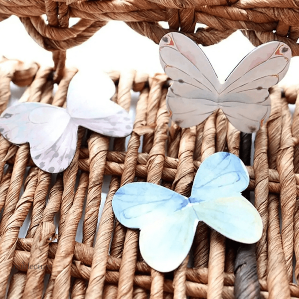 Papillons colorés en marque-pages magnétiques pratiques