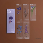Marque-pages avec designs de fleurs, parfait pour les lecteurs