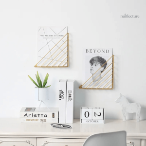 Porte livre suspendu pour décoration