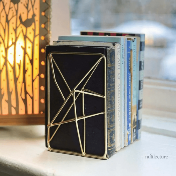 serre-livre-design-en-metal-formes-artistiques-1 Serre-livre design en métal aux formes artistiques