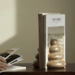 Serre-livre moderne au design minimaliste en marbre