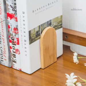Support de livres en bois, style épuré et minimaliste