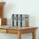 Serre-livre moderne en bois, allié pratique pour vos lectures