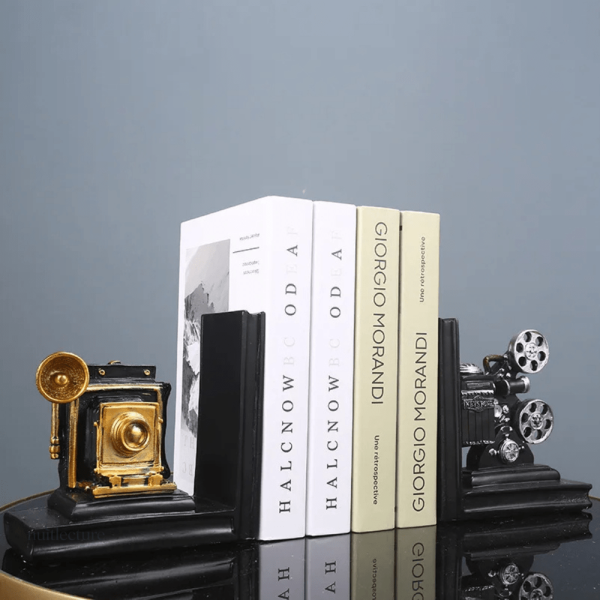 serre-livre-en-ceramique-appareils-cinematographiques-1 Serre-livre en céramique avec motif d'appareils cinématographiques