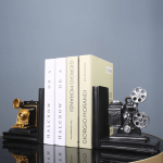 Accessoire de bibliothèque : serre-livre élégant en céramique