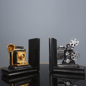 Décoration originale : serre-livre pour passionnés de cinéma