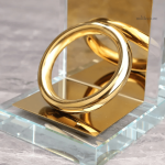 Objet déco, serre-livre en cristal pour bibliothèque