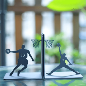Serre-livre métallique inspiré par le basketball
