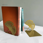 Serre-livre design en métal pour bibliothèque contemporaine