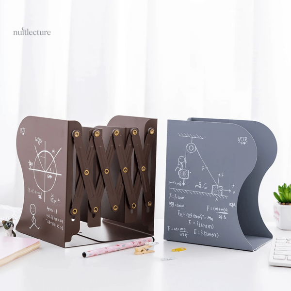 Serre-livre moderne en métal avec motifs mathématiques