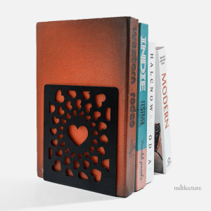 Accessoire métal pour rangement de livres avec cœurs