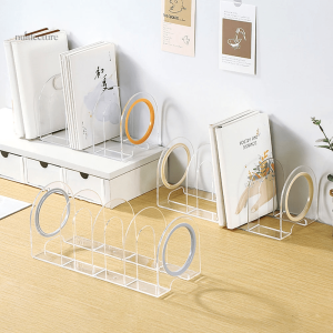Serre-livre en plastique