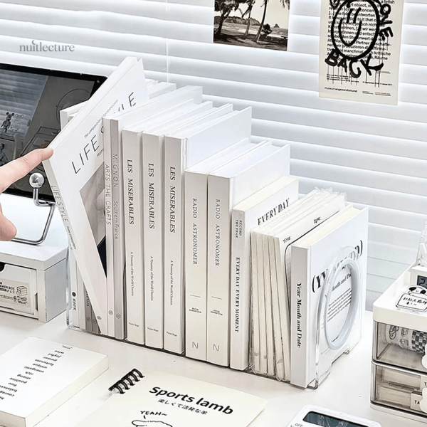 Serre-livre design original en plastique transparent