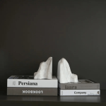 Serre-livre en résine 3D, robustesse et esthétique